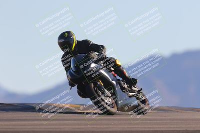 media/Nov-06-2023-Moto Forza (Mon) [[ce023d0744]]/3-Intermediate Group/Session 5 (Turn 9)/